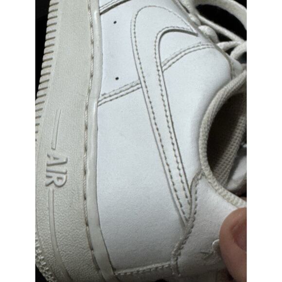 Nike Air Force 1 Low (GS) Youth's Sz 4Y Sneakers Triple White - Picture 8 of 9